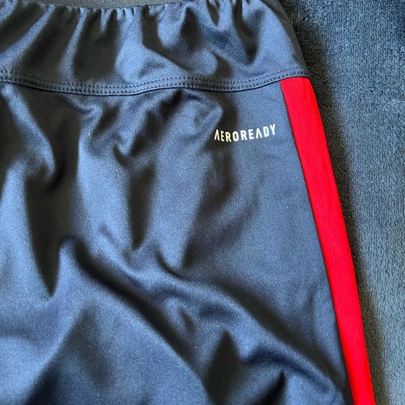Adidas men shorts - Picture 3 of 4